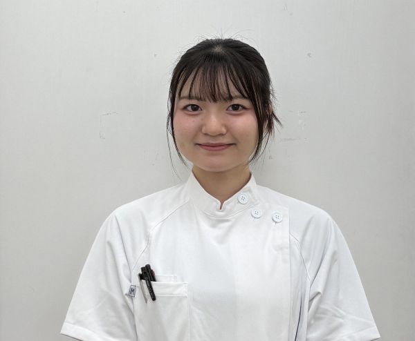 小泉　鈴奈